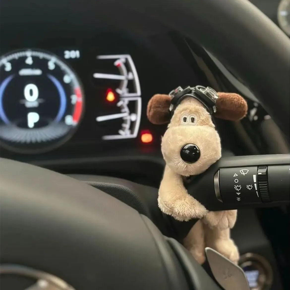 Perro decorativo para el coche - Oferta en Amazon